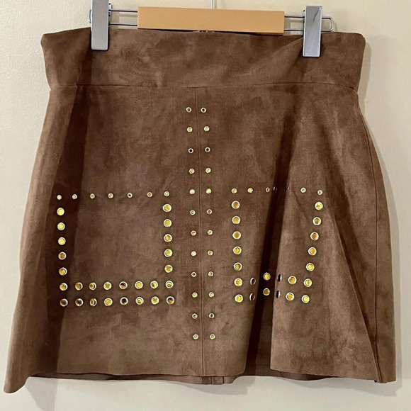 Zara| Camel Brown Faux Suede Stud Embellished A-Line  Short Skirt Size US Large - Picture 1 of 6